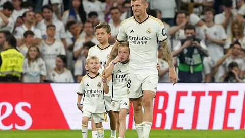 南京室内田径世锦赛第二日：杜普兰蒂斯摘得撑杆跳金牌，刘俊茜男子60米栏夺铜