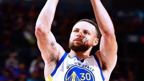 篮球大乐透期号专家推荐：26选18质合分析深夜重点